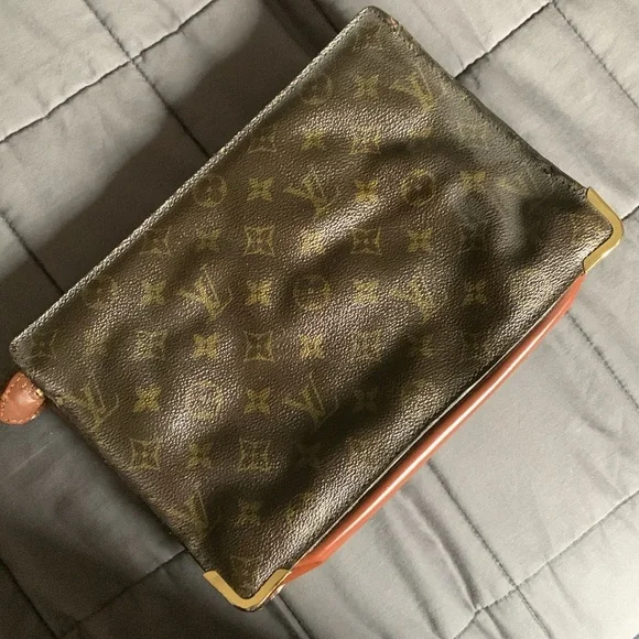 Clutch - Picture 2 of 5